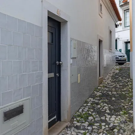 Estrela Escape 1 By Lovelystay